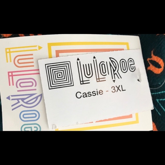 New Lularoe Cassie Skirt Size 3XL - Picture 6 of 10